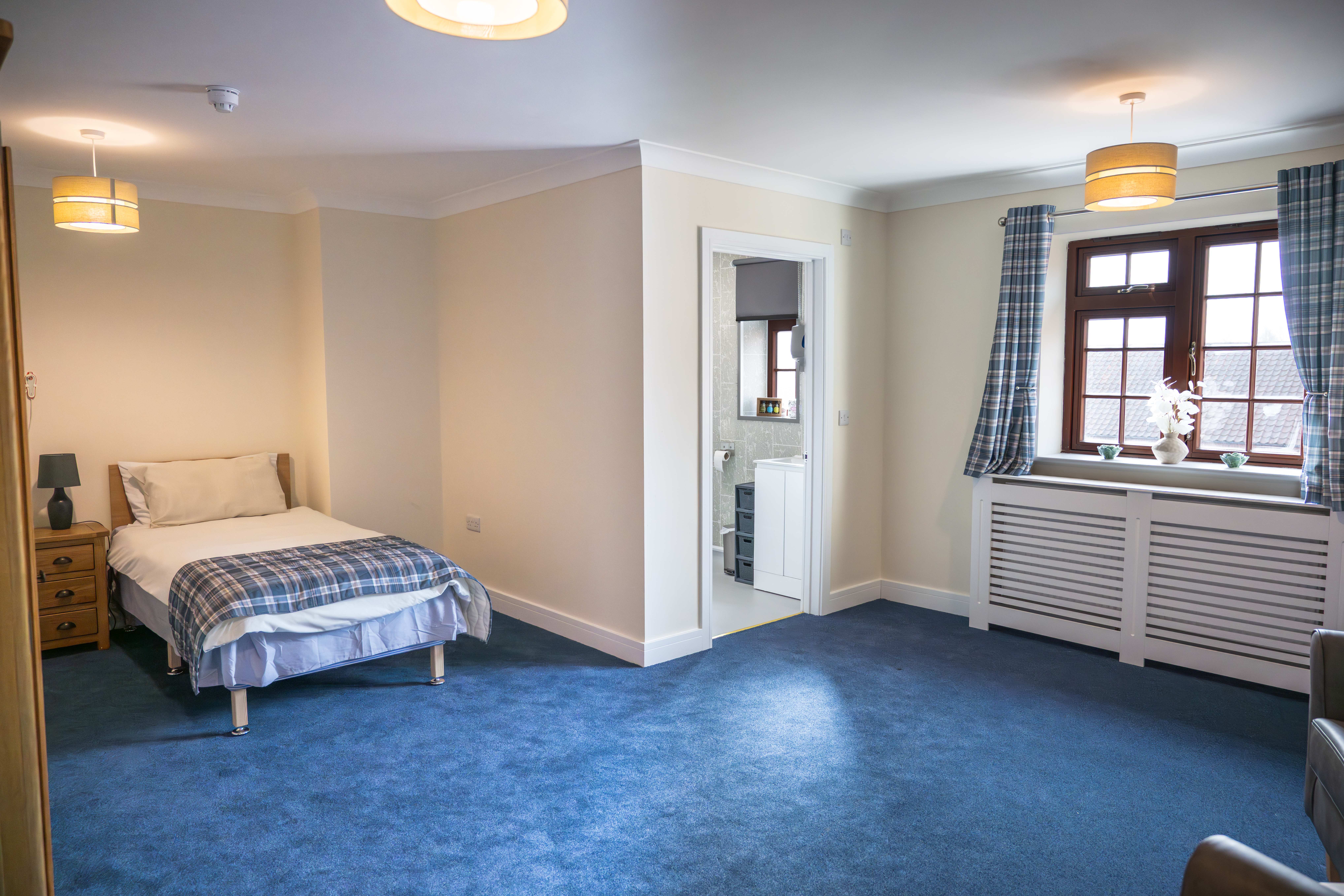 Large Bedroom with ensuite