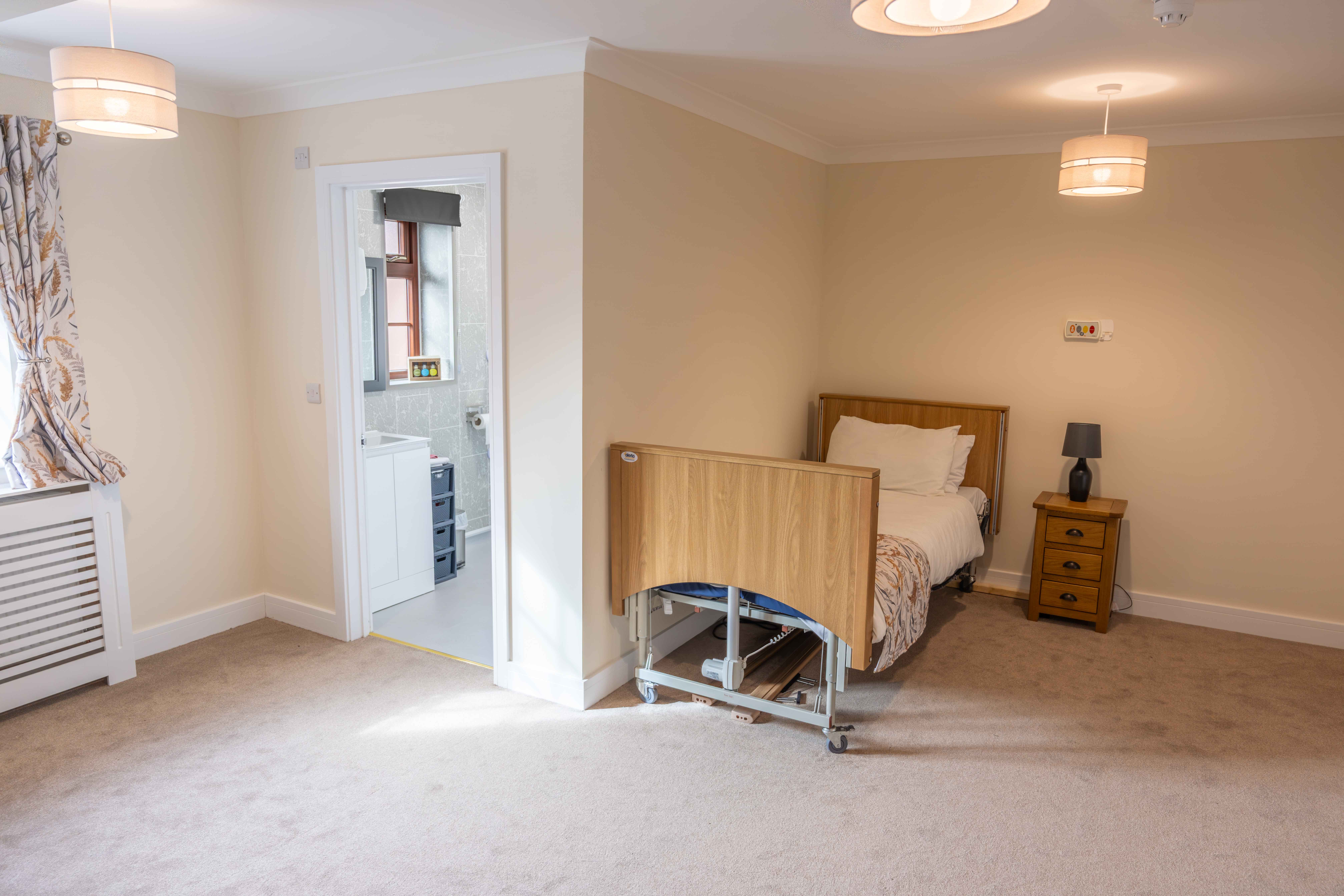 large bedroom with ensuite